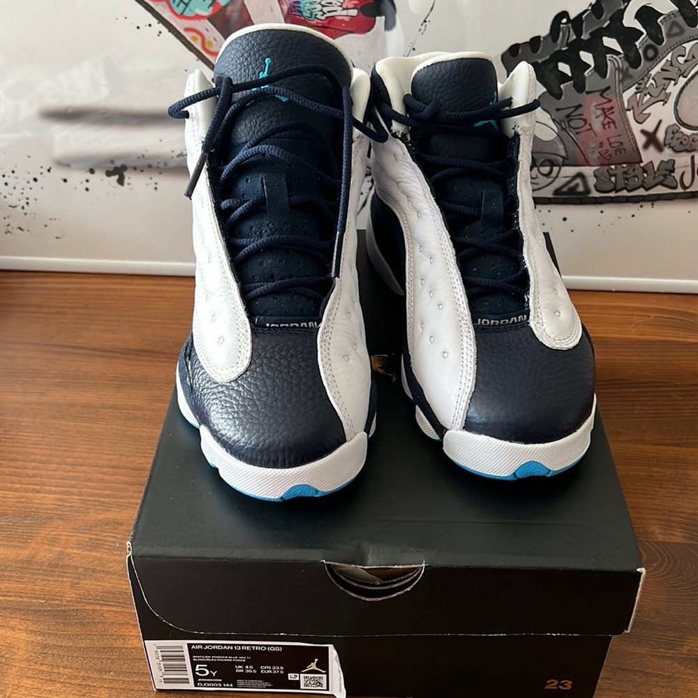 SOLD!! Air Jordan retro 13 youth